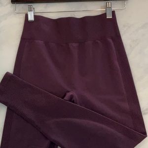 *BNWT* ATHLETIC LEGGINGS